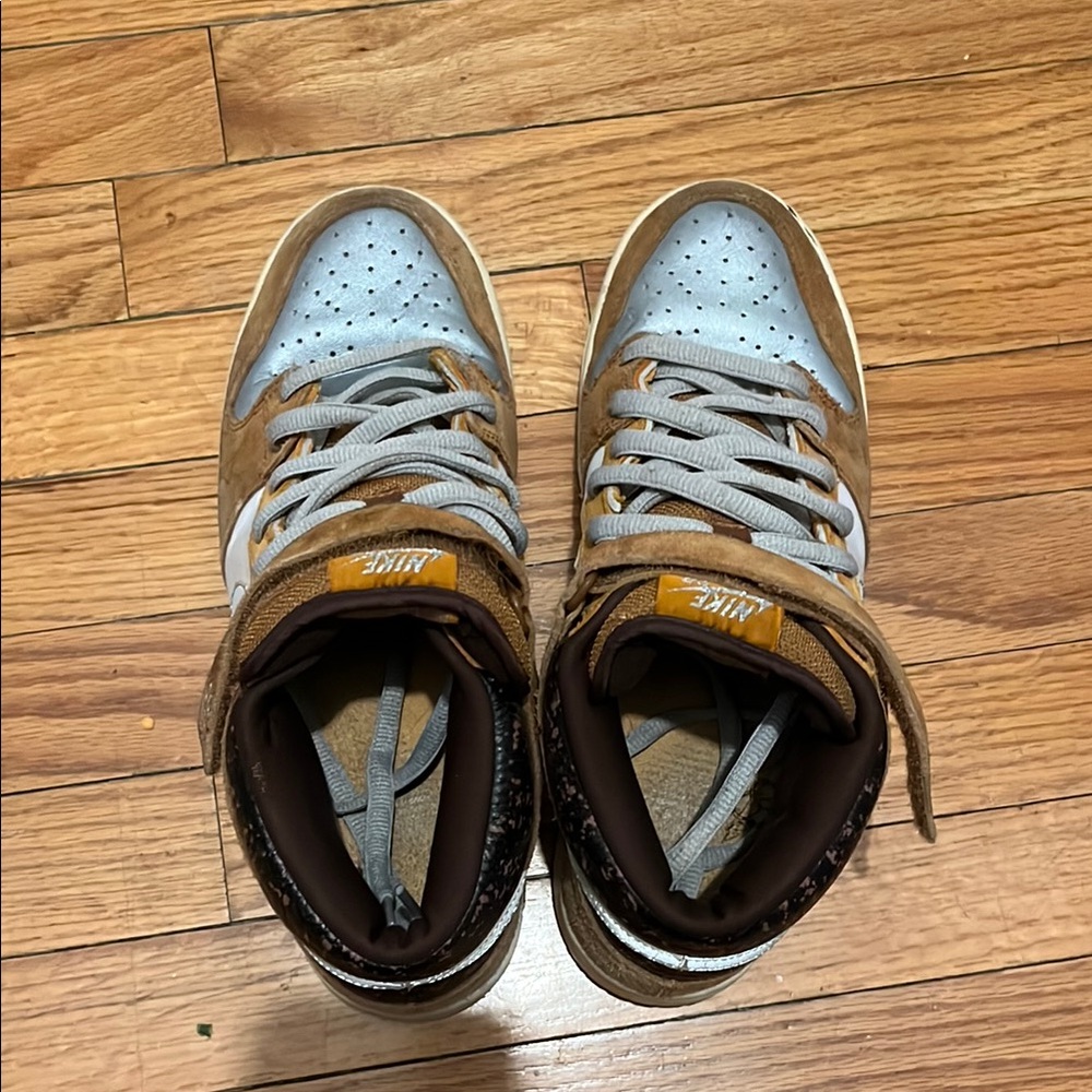 Nike SB Dunk Mid Fender Bass - Picture 5 of 12